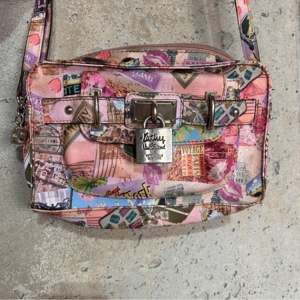 Vintage/y2k Kathy Ireland pink postcard print cross body rectangular bag - Picture 6 of 12